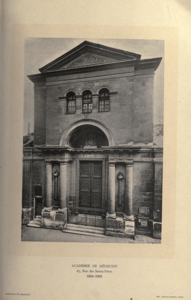 Kuva 1: Lääketieteellisen kansallisakatemian vuosina 1850–1902 käyttämä rakennus, jossa sijaitsi innovaatioiden leviämisen kannalta keskeinen istuntosali. Valokuva teoksesta Centenaire de l'Académie de médecine, 1820-1920, joka julkaistiin vuonna 1921. Lähde: Internet Archive